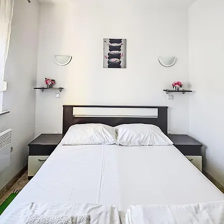 Rondine-2 By Interhome *